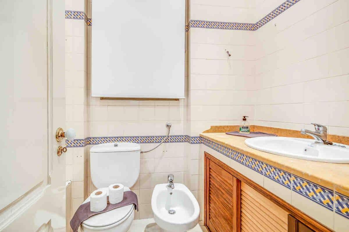 Spacious Apartment Alameda Lissabon Exterior foto